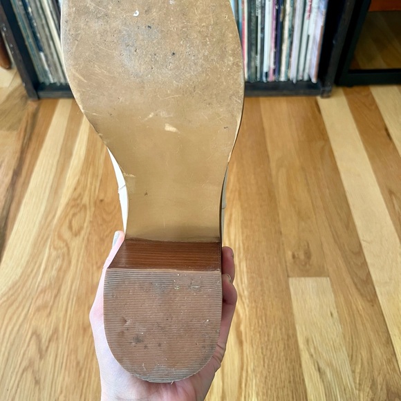 Women’s Size 9 White Block Heel Zip Bootie by Patina Portland Leatherr - Picture 8 of 8